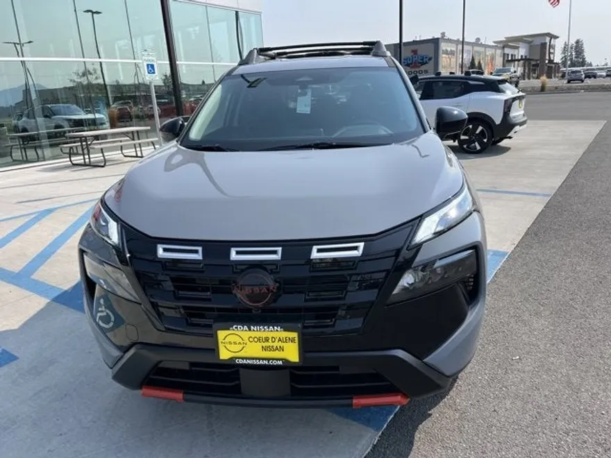 2026 Nissan Rogue SV photo 1