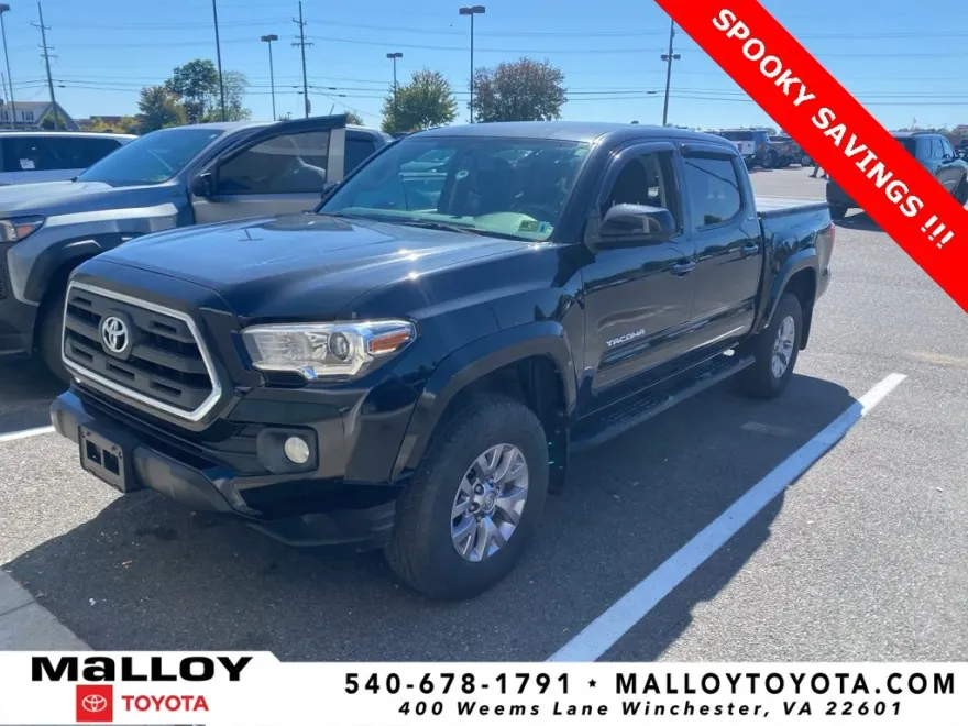 2017 Toyota Tacoma SR5 photo 1