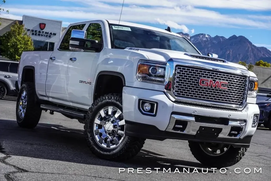 2017 Gmc Sierra Denali photo 1