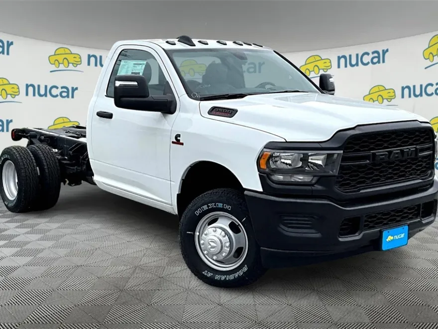 2024 Ram 3500 Tradesman photo 1