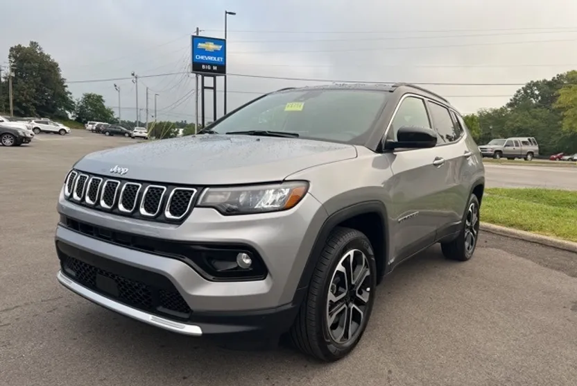 2024 Jeep Compass Limited photo 1