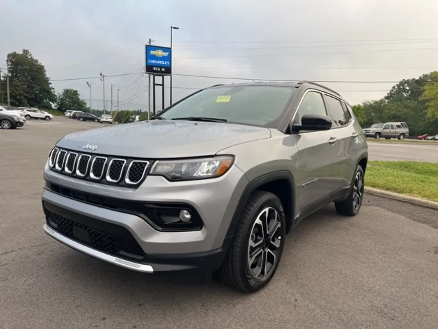 2024 Jeep Compass Limited photo 1