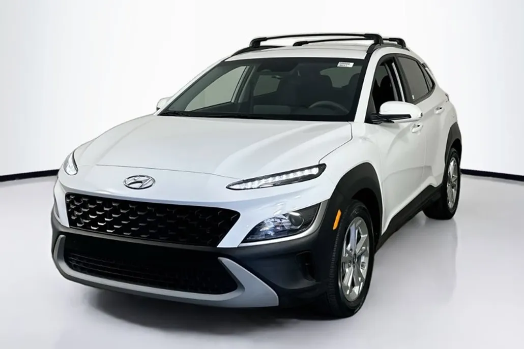 2023 Hyundai Kona SEL photo 1