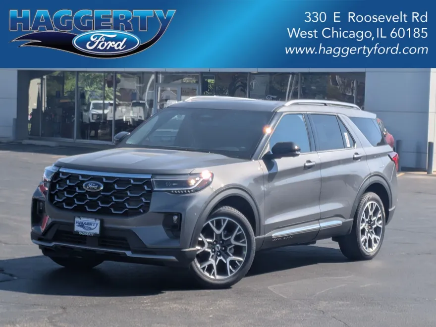 2025 Ford Explorer Platinum photo 1
