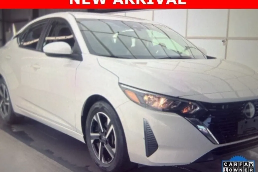 2024 Nissan Sentra SV photo 1