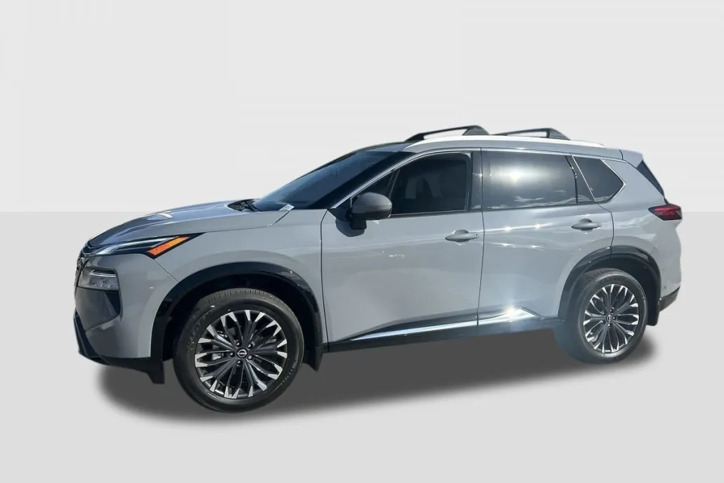 2025 Nissan Rogue Platinum photo 1