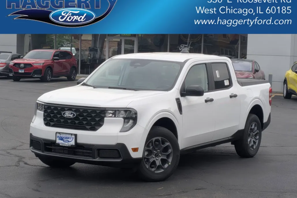 2025 Ford Maverick XLT photo 1