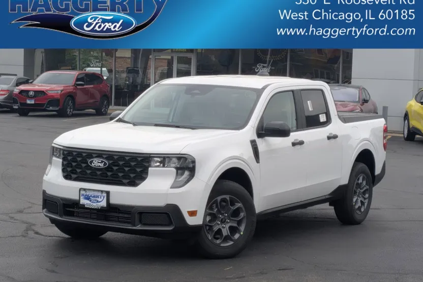 2025 Ford Maverick XLT photo 1