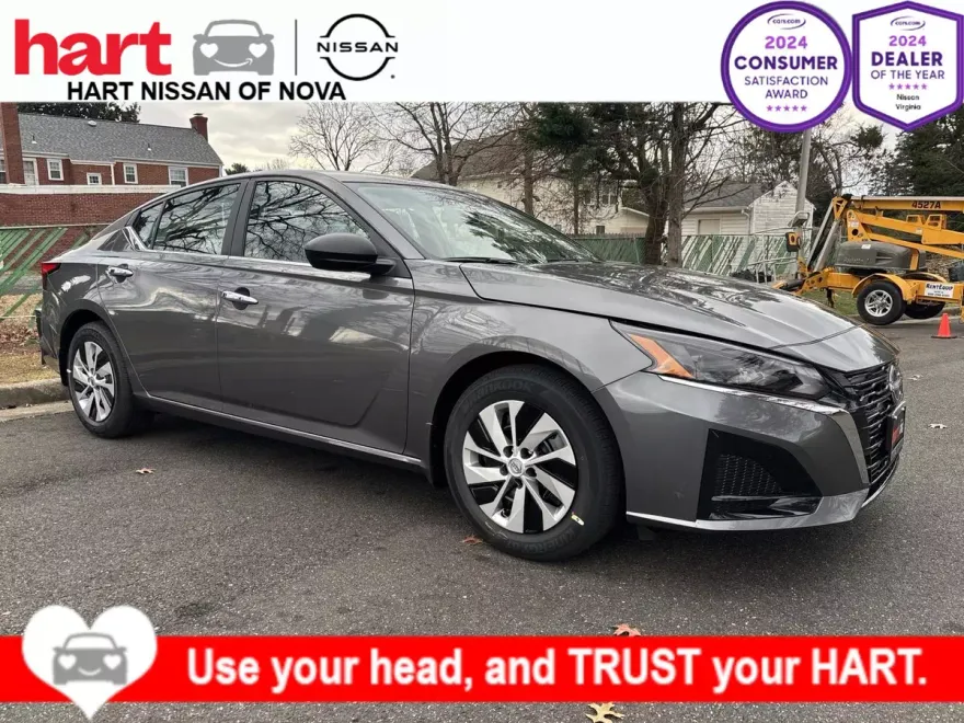 2025 Nissan Altima S photo 1
