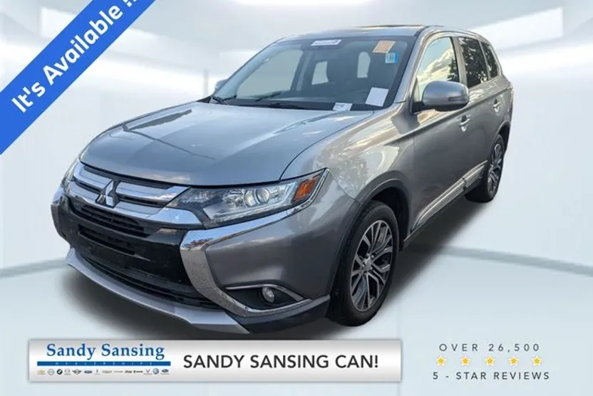 2017 Mitsubishi Outlander SE photo 1