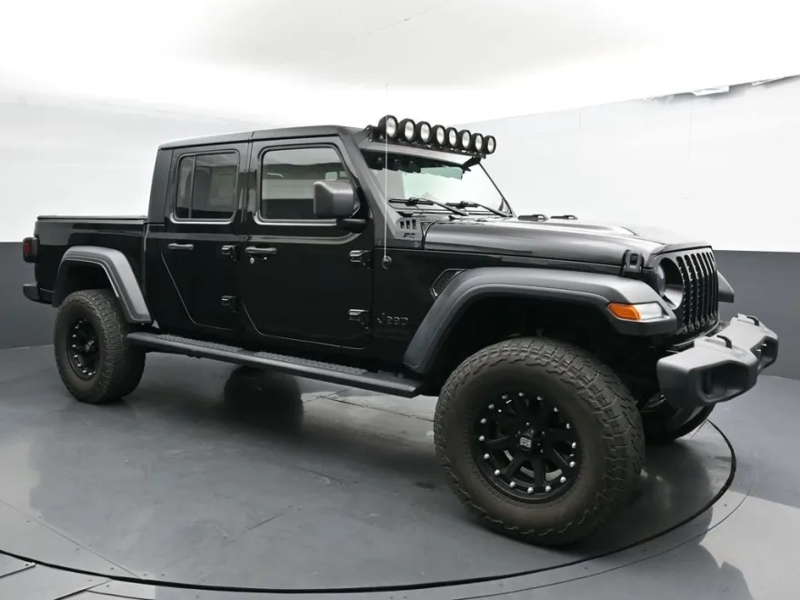 2021 Jeep Gladiator Sport photo 1