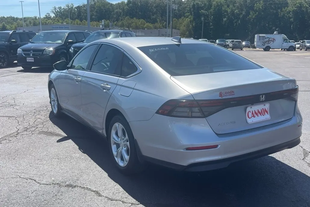 2024 Honda Accord LX photo 1
