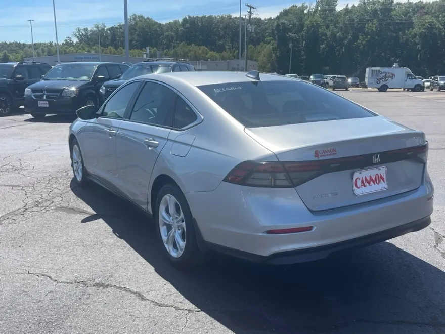 2024 Honda Accord LX photo 1