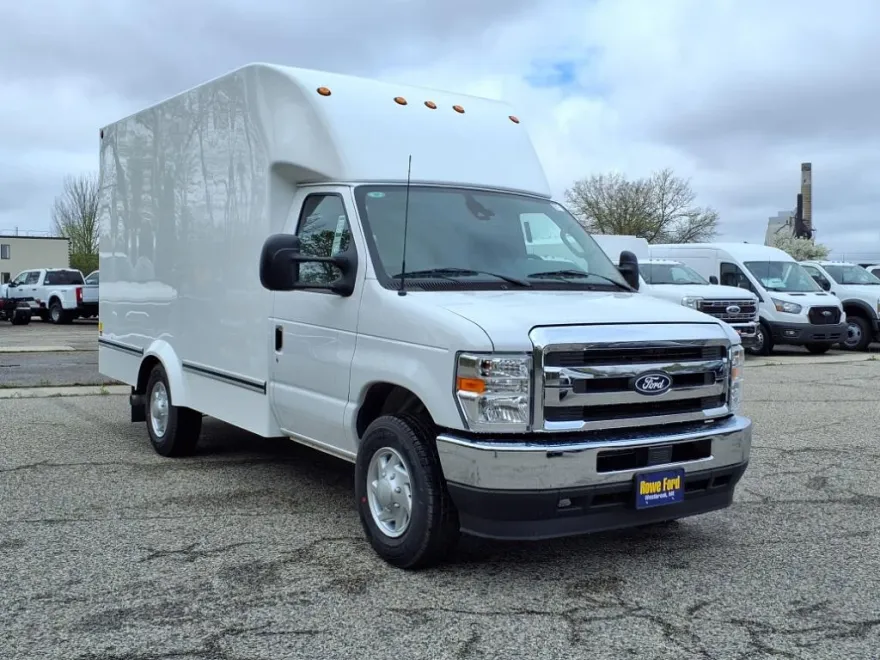 2026 Ford E-350 Base photo 1