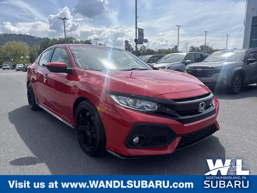 2018 Honda Civic Sport Hatchback photo 1