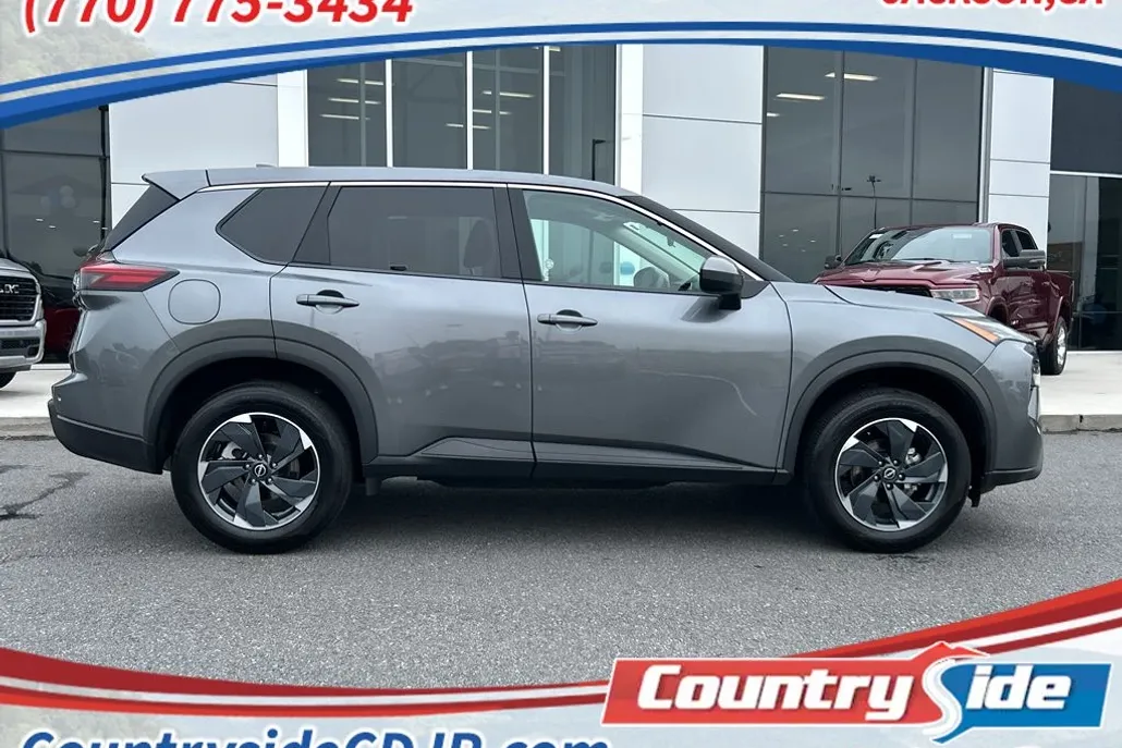 2024 Nissan Rogue SV photo 1