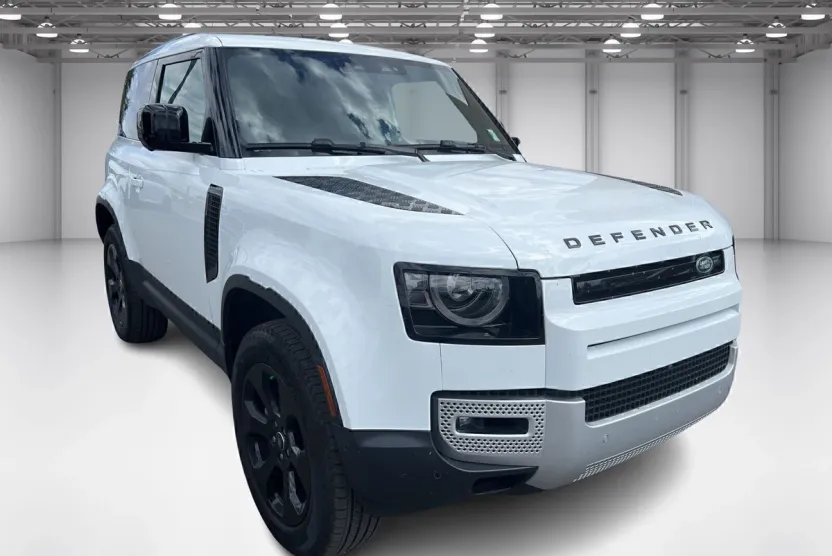 2025 Land Rover Defender 90 S photo 1