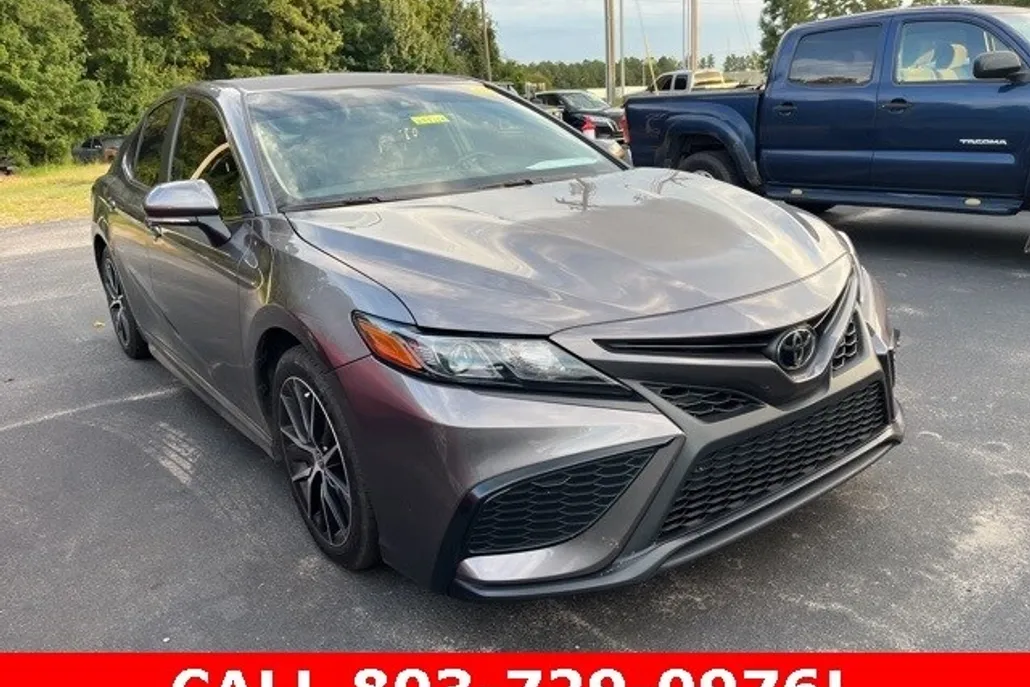 2024 Toyota Camry SE photo 1