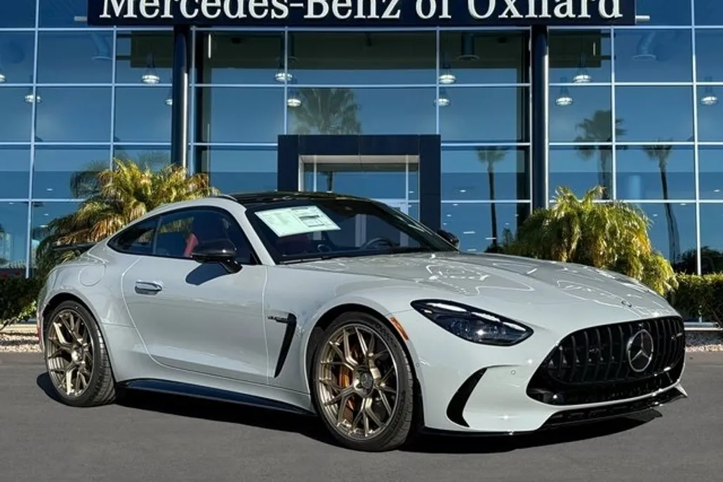 2025 Mercedes Benz AMG GT 63 photo 1