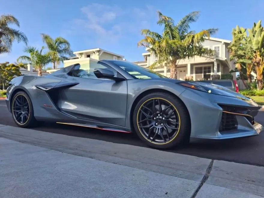 2024 Chevrolet Corvette Stingray Z06 3LZ photo 1