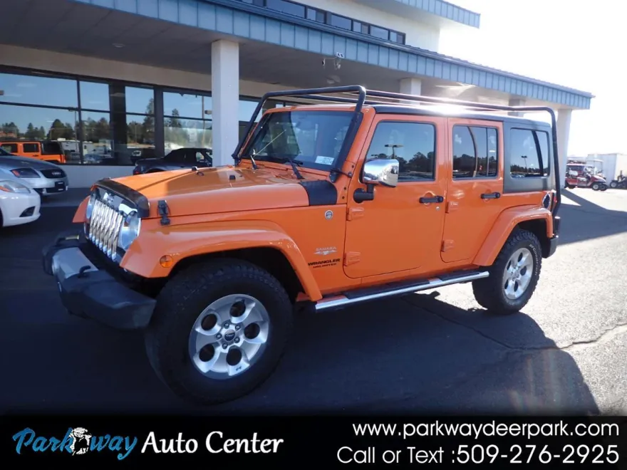 2013 Jeep Wrangler Sahara photo 1