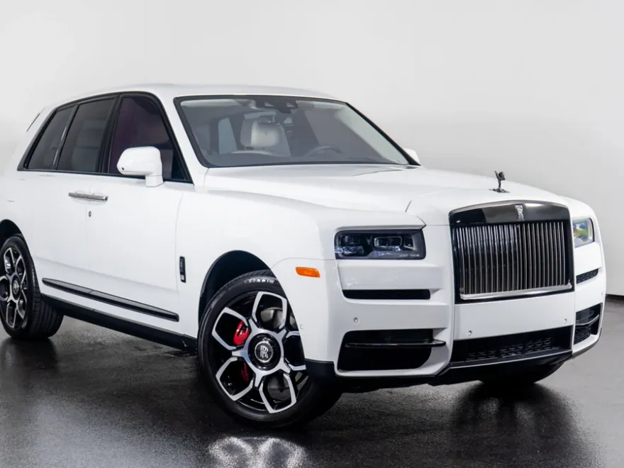 2023 Rolls Royce Cullinan Black Badge photo 1