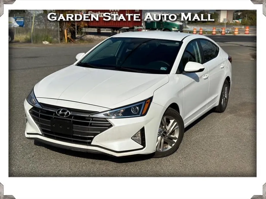 2020 Hyundai Elantra SE photo 1