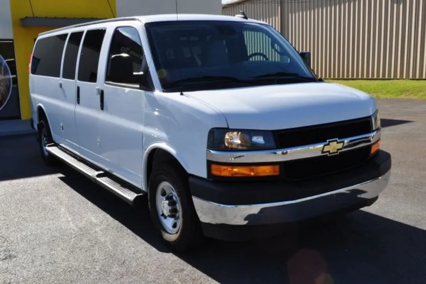 2020 Chevrolet Express LT 3500 photo 1
