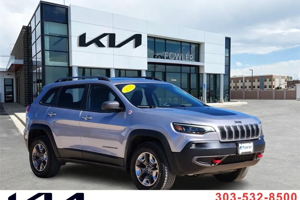 2019 Jeep Cherokee Trailhawk photo 1