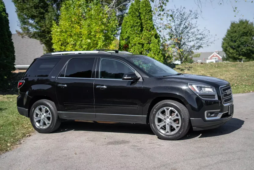 2016 Gmc Acadia SLT photo 1