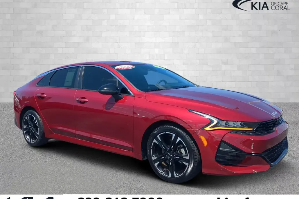 2023 Kia K5 GT-Line photo 1