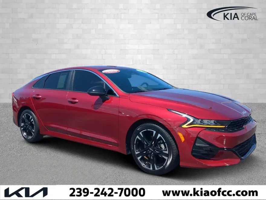 2023 Kia K5 GT-Line photo 1