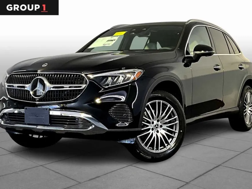 2026 Mercedes Benz GLC 300 4MATIC photo 1