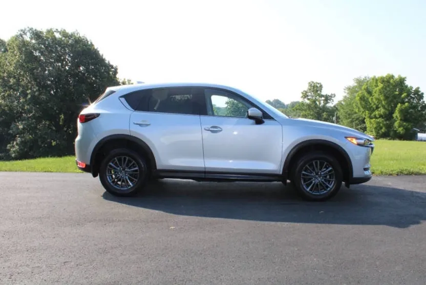 2020 Mazda CX-5 Touring photo 1