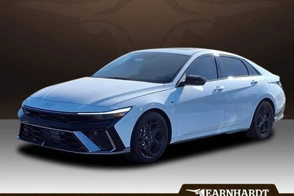 2025 Hyundai Elantra N Line photo 1