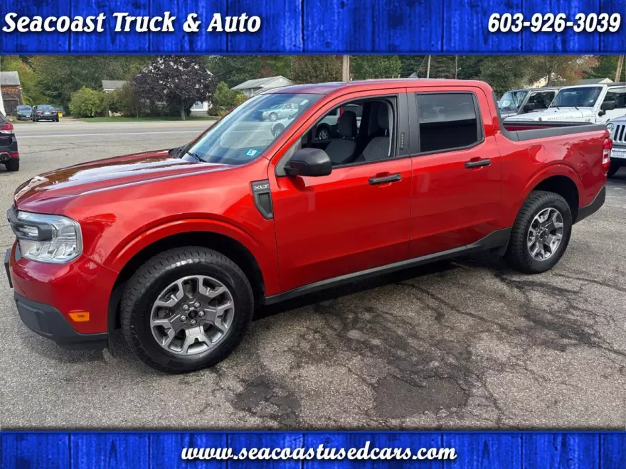 2022 Ford Maverick XLT photo 1
