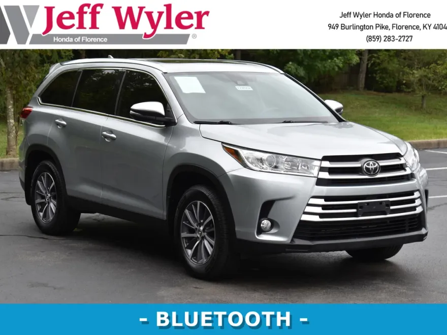 2019 Toyota Highlander XLE photo 1
