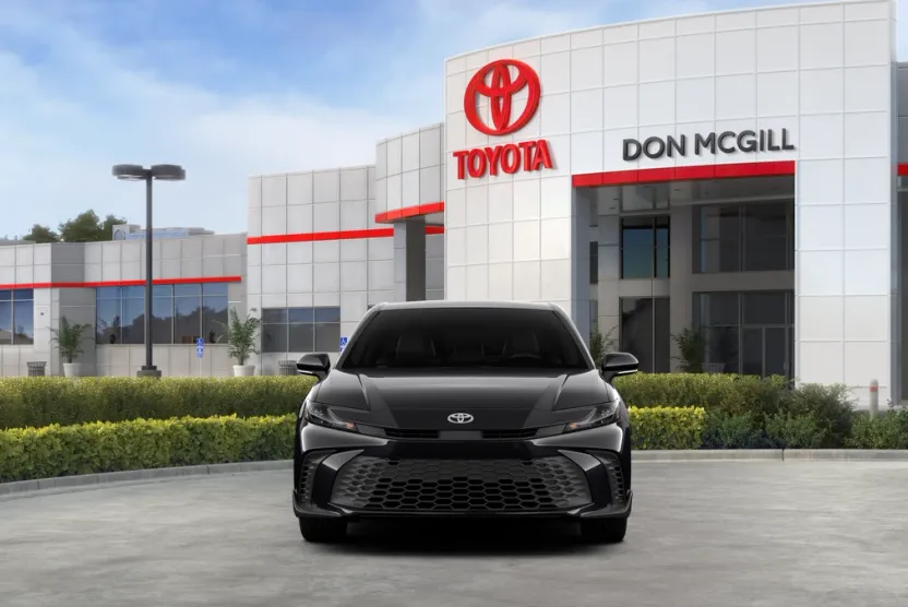 2026 Toyota Camry SE photo 1