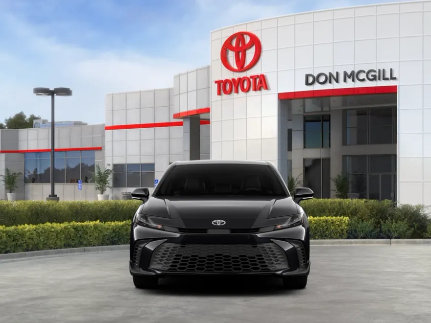 2026 Toyota Camry SE photo 1