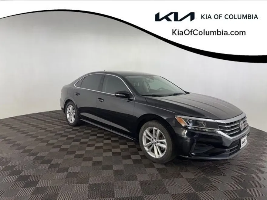 2020 Volkswagen Passat 2.0T SE photo 1