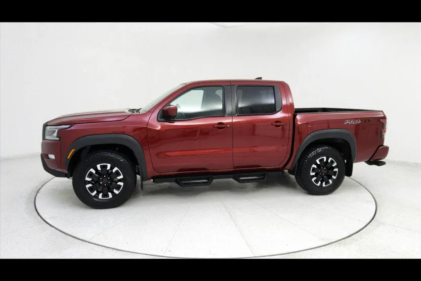 2022 Nissan Frontier PRO-4X Crew Cab photo 1