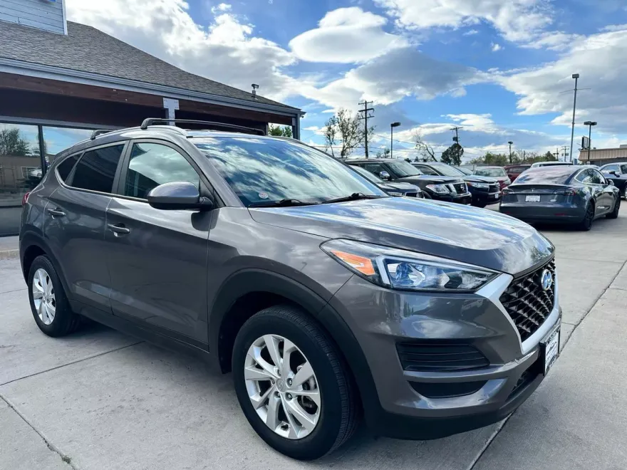 2021 Hyundai Tucson Value photo 1