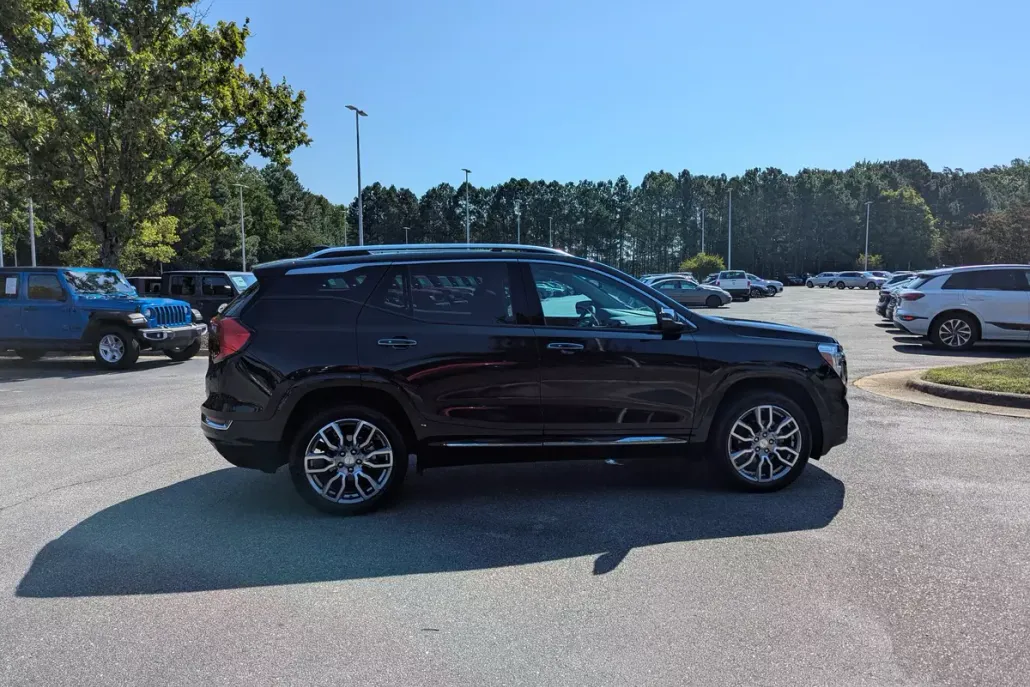 2023 Gmc Terrain Denali photo 1