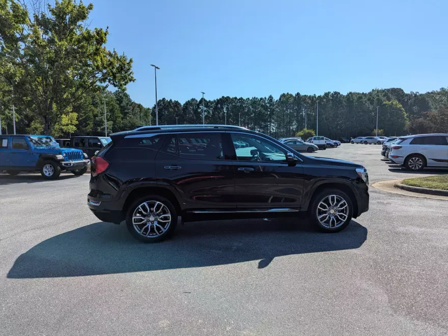 2023 Gmc Terrain Denali photo 1