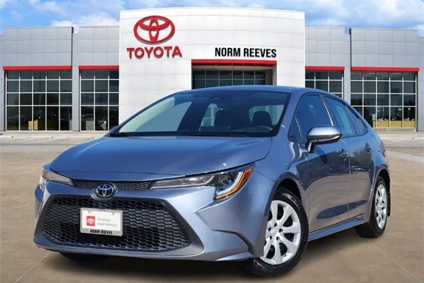 2022 Toyota Corolla LE photo 1