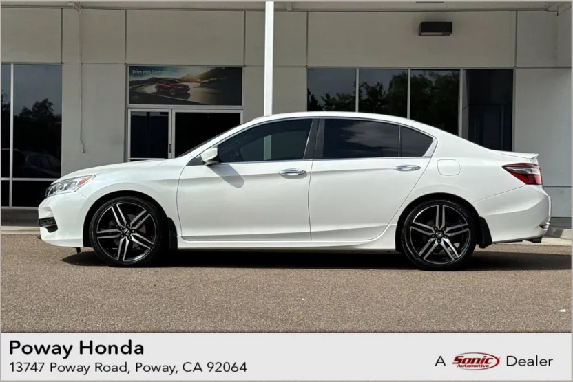 2017 Honda Accord Sport photo 1