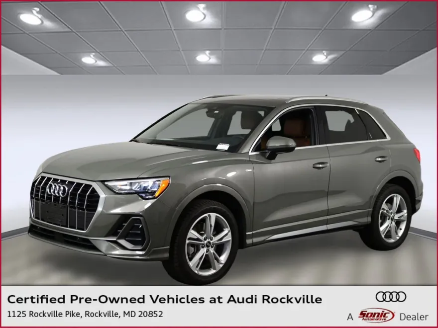 2022 Audi Q3 S line Premium photo 1