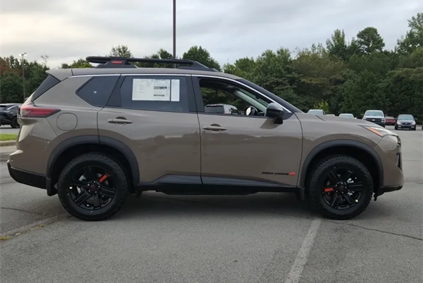 2026 Nissan Rogue SV photo 1
