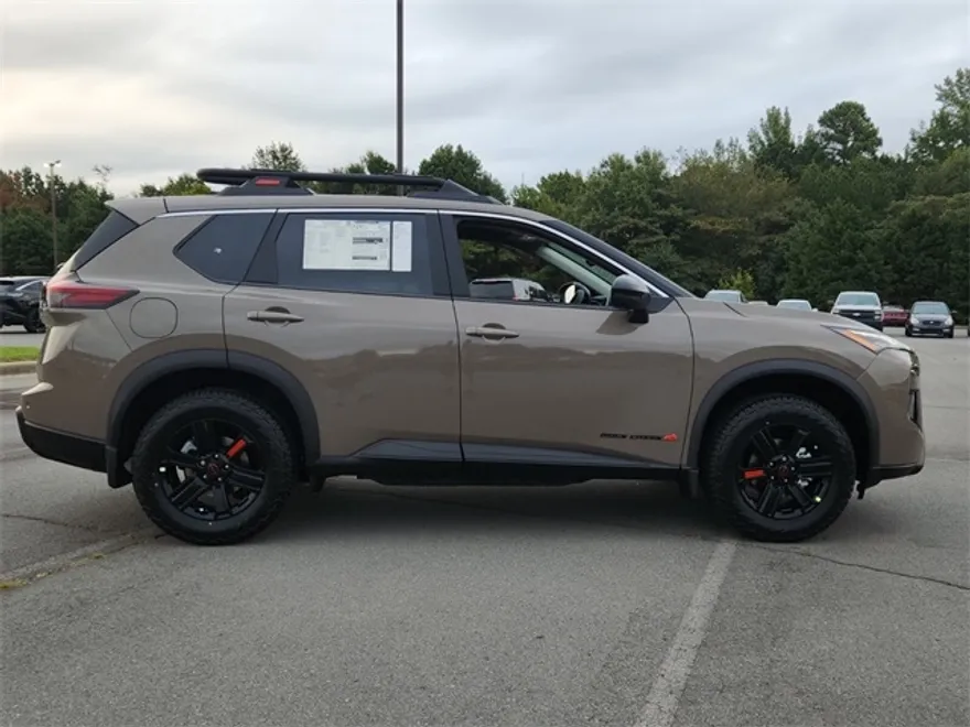 2026 Nissan Rogue SV photo 1