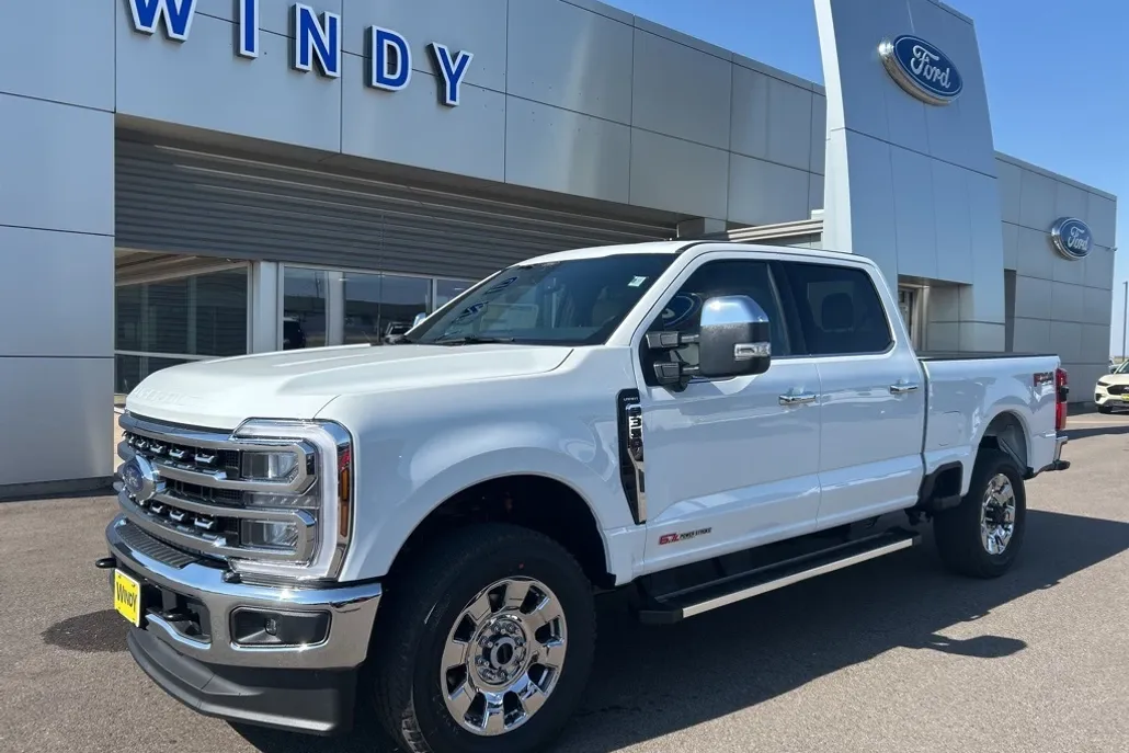 2025 Ford F-350 photo 1